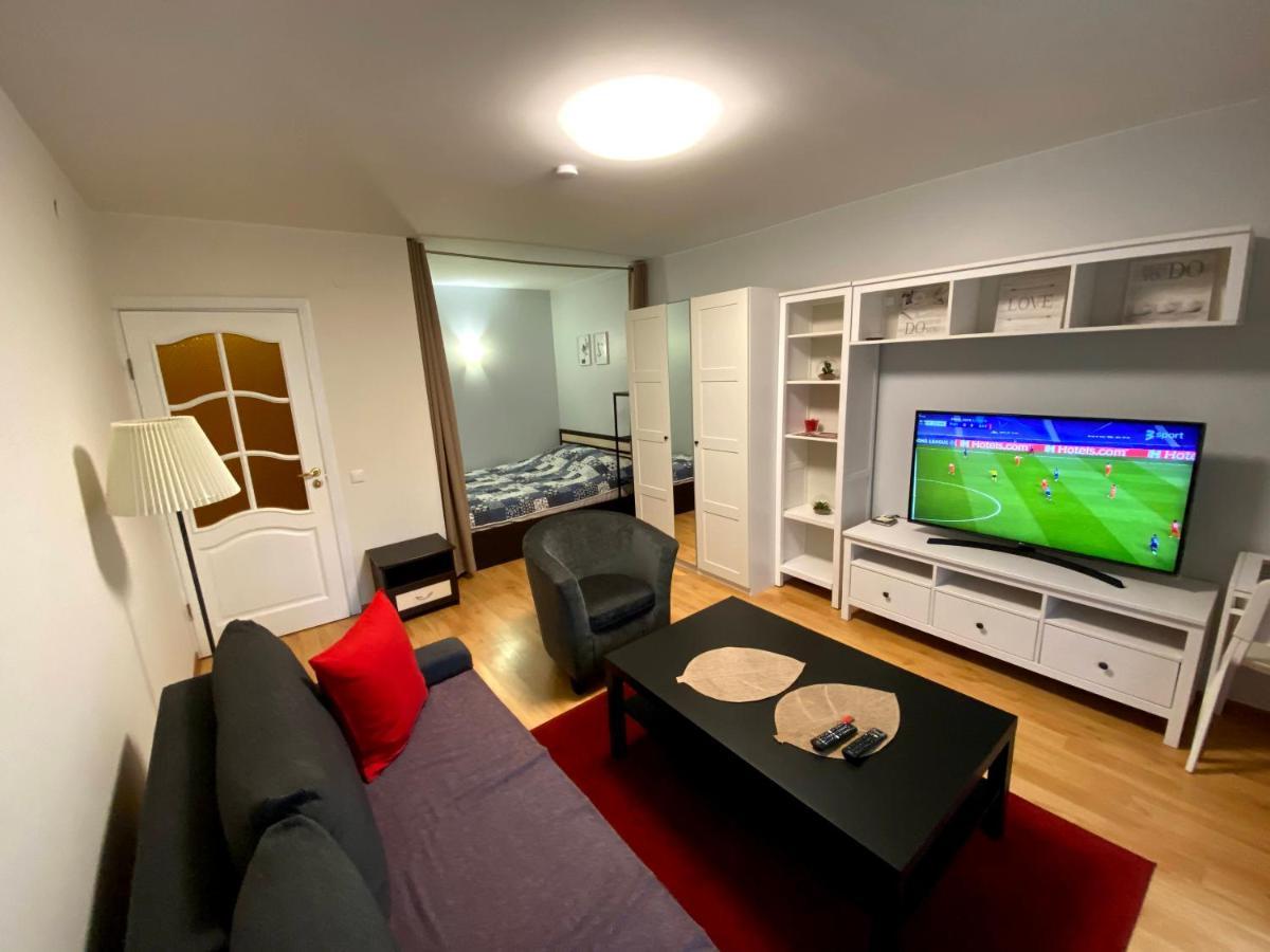 Your Home - Central Studio Apartment, Balcony, Parking & Self Check-In Вильнюс Экстерьер фото