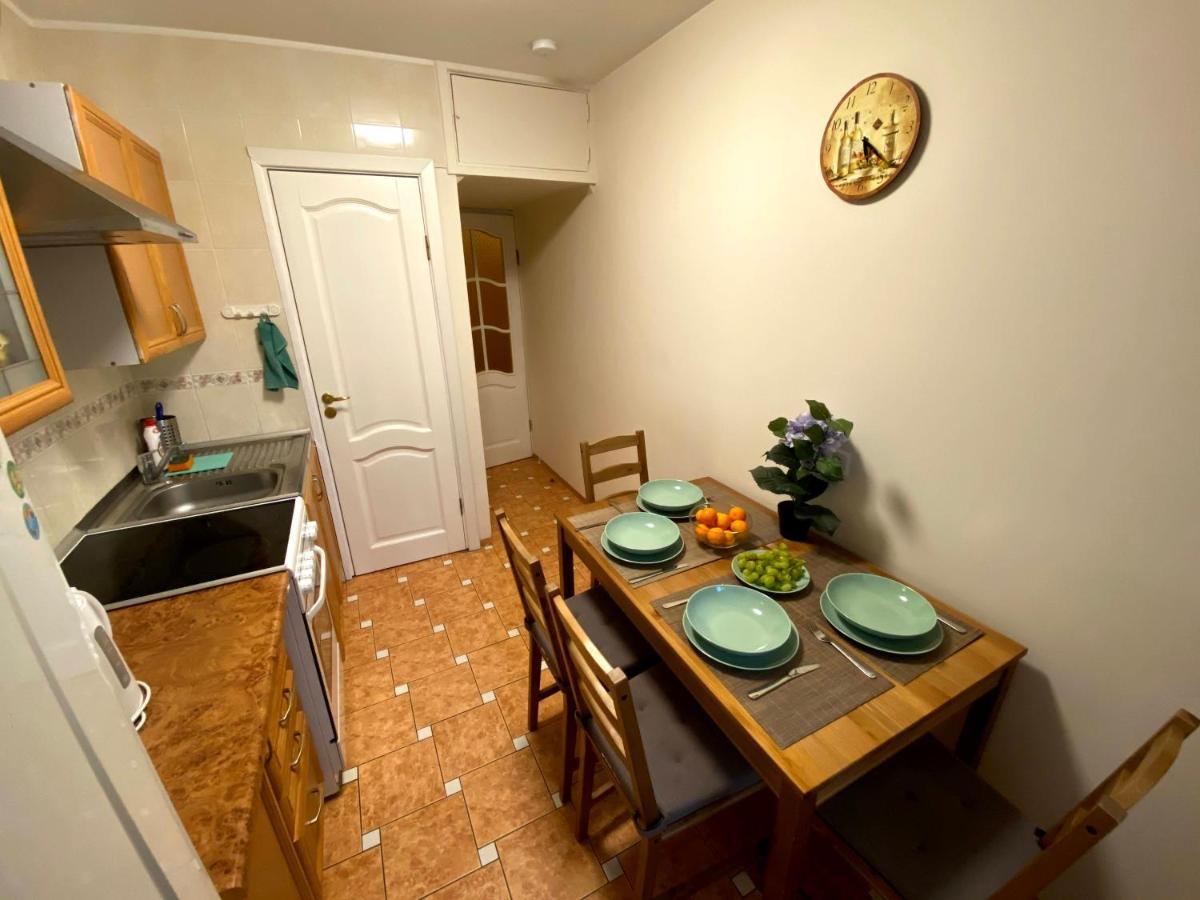 Your Home - Central Studio Apartment, Balcony, Parking & Self Check-In Вильнюс Экстерьер фото