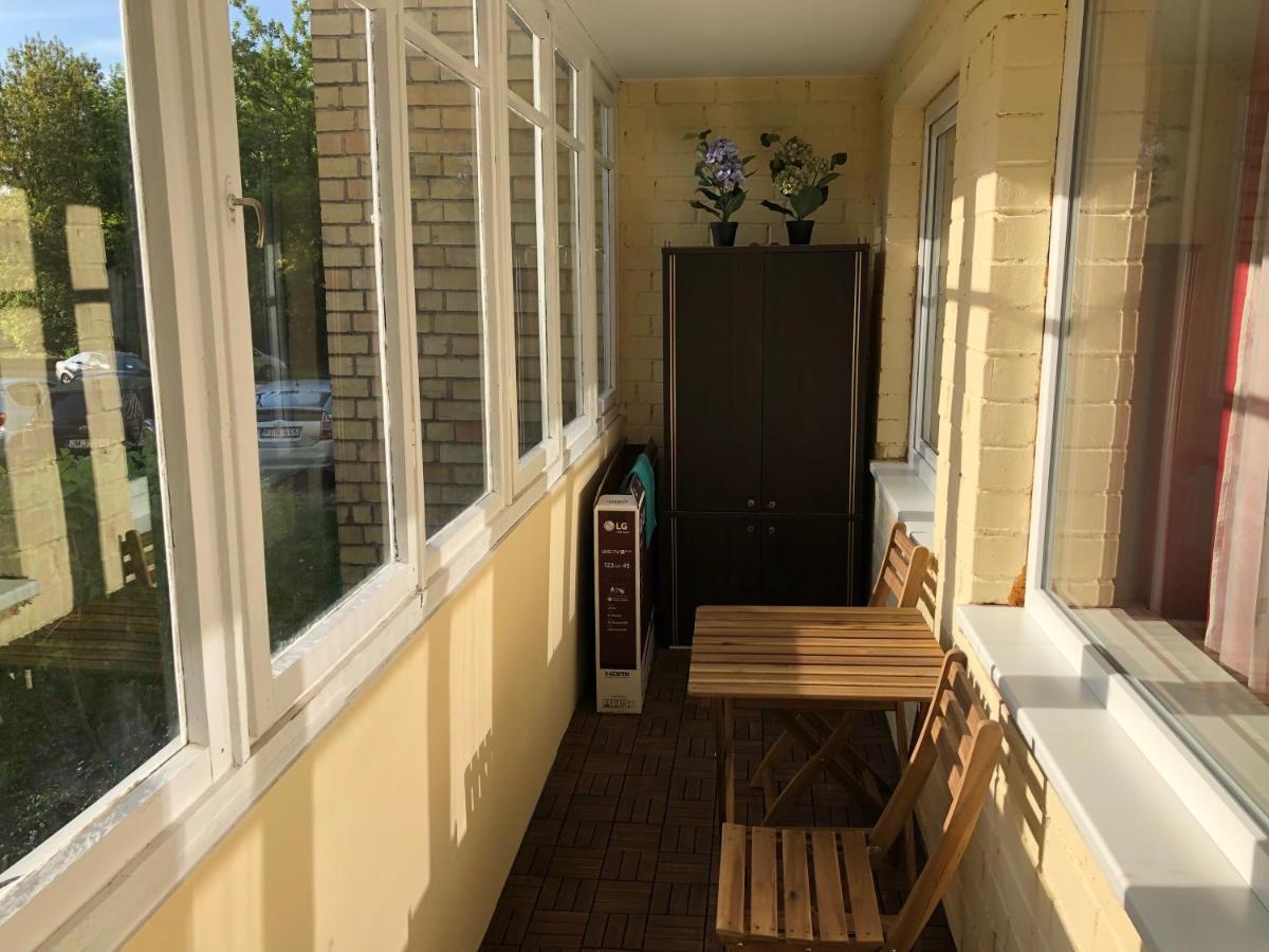 Your Home - Central Studio Apartment, Balcony, Parking & Self Check-In Вильнюс Экстерьер фото