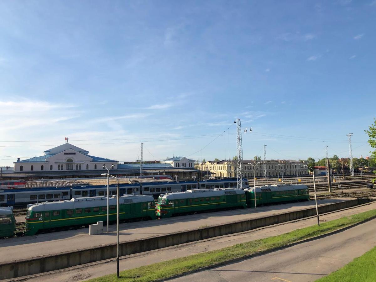 Your Home - Central Studio Apartment, Balcony, Parking & Self Check-In Вильнюс Экстерьер фото